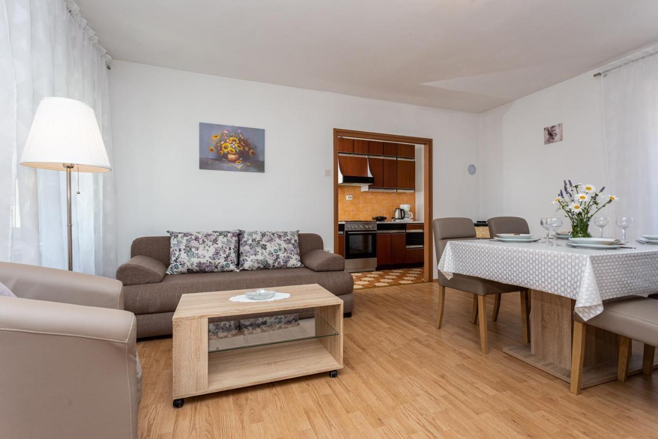 Apartment Mira Silo-Krk ภายนอก รูปภาพ